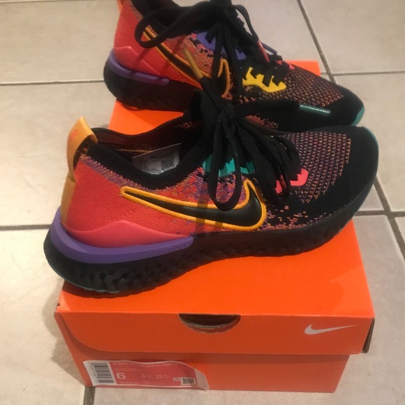 SOLD - Picture 3 of 4